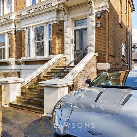 Stylish Living By Lawsons - 3 En Suites Windsor Eksteriør bilde