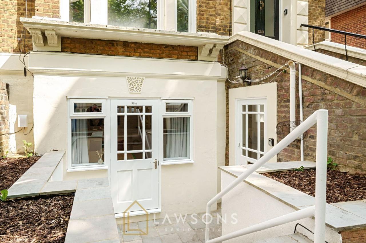 Stylish Living By Lawsons - 3 En Suites Windsor Eksteriør bilde