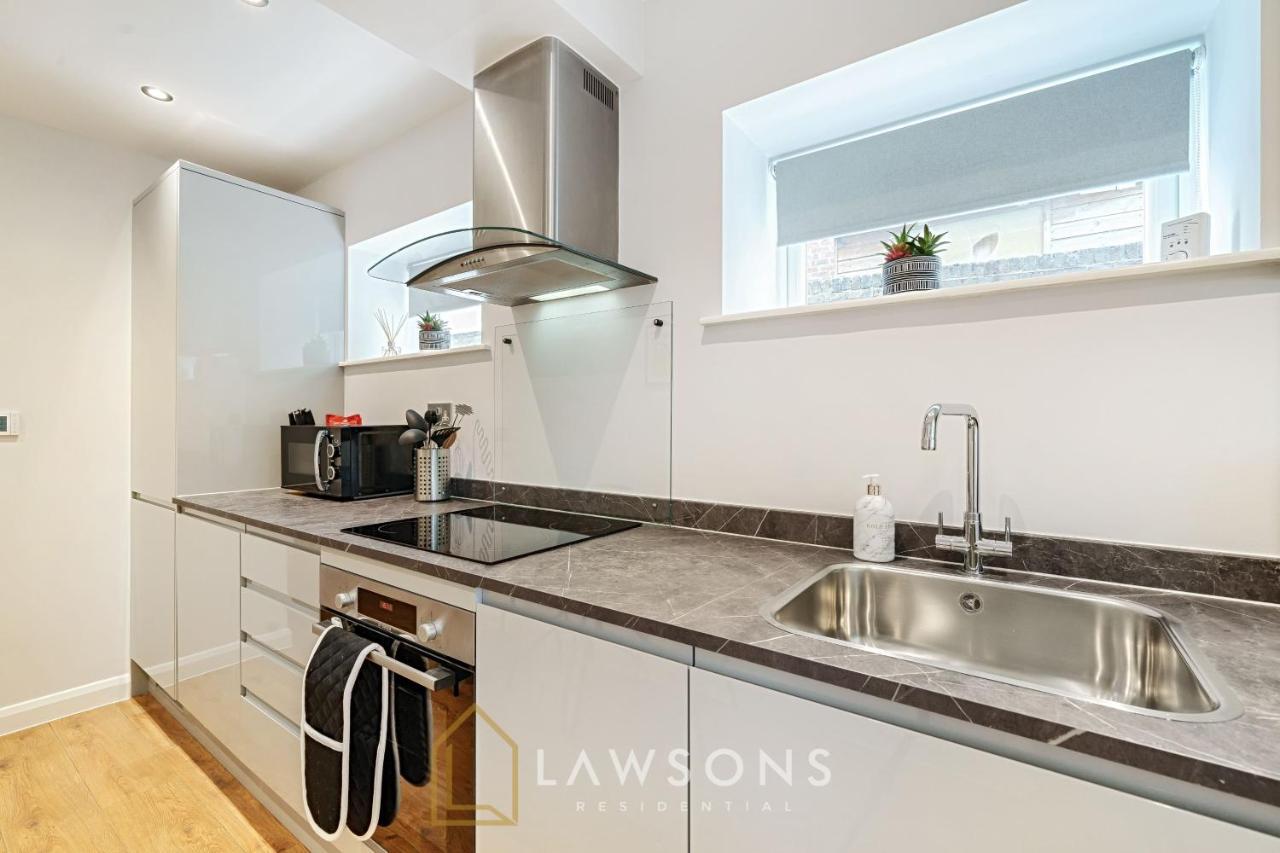 Stylish Living By Lawsons - 3 En Suites Windsor Eksteriør bilde